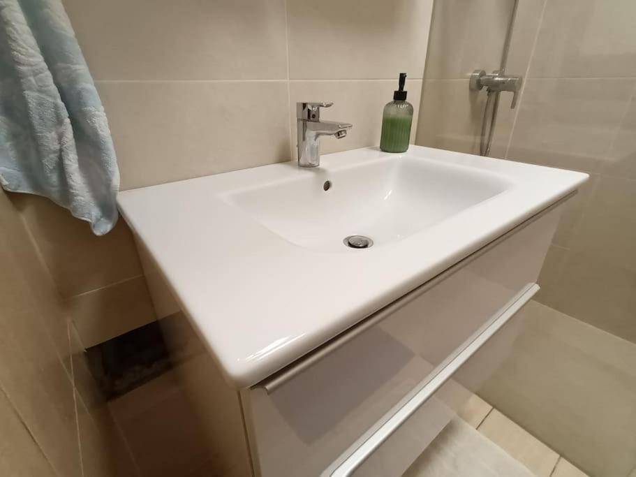 Modernes Apartment In Wien Екстер'єр фото